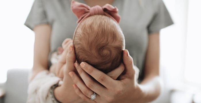 نحوه شیر دادن و تغذیه به نوزاد نارس