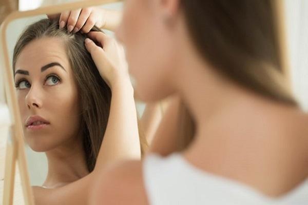 میزان ریزش مو طبیعی و علائم آن، نحوه جلوگیری از ریزش مو و علل و درمان آن 