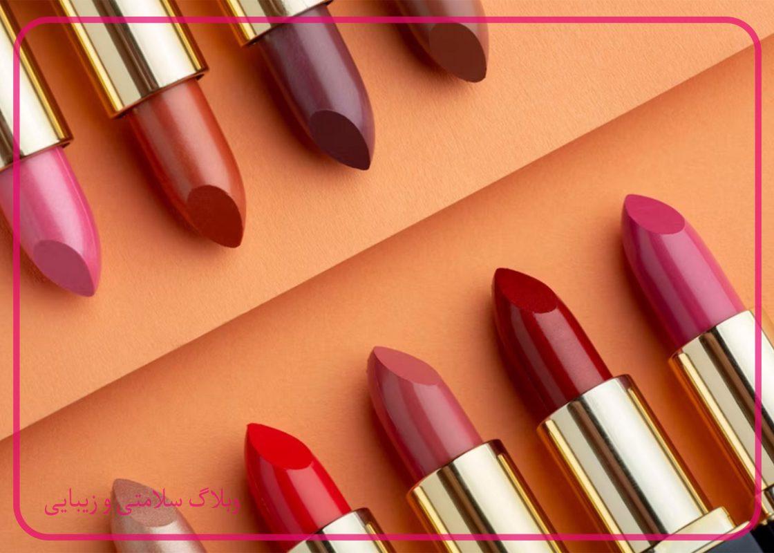 تفاوت رژ لب مات با رژ لب براق و نحوه استفاده از رژ لب مات برای ماندگاری بیشتر